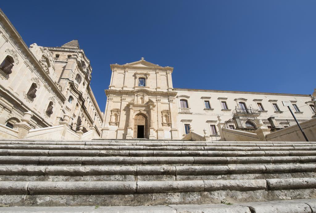 Apartament Casa Elia: Locazione Breve Noto Zewnętrze zdjęcie