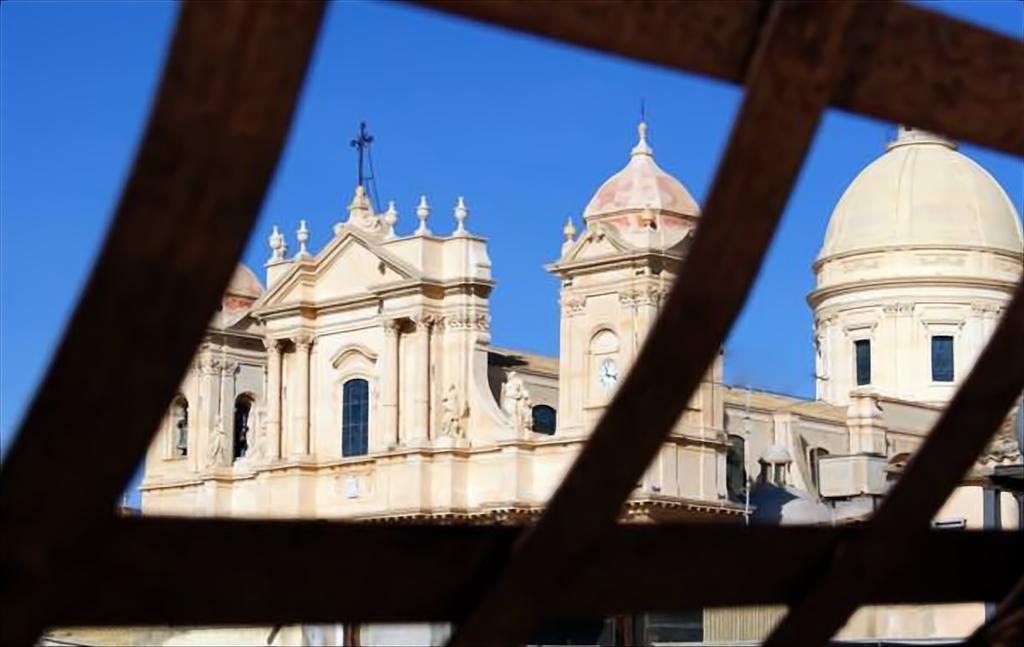 Apartament Casa Elia: Locazione Breve Noto Zewnętrze zdjęcie